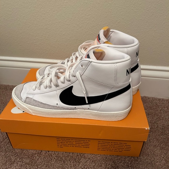 ☑️Nike Blazer Mid '77 Vintage preowned Excellent conditions Size 10 in box - Picture 2 of 10